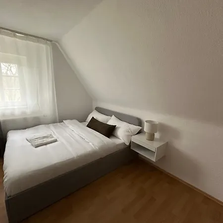 דירה Modernes Familienapartment Mit Parkplatz Nahe Grosser Garten